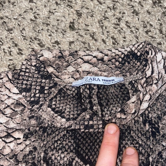 Zara snakeskin top - Picture 2 of 2